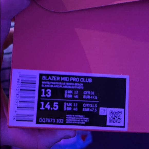 Nike - Picture 8 of 8